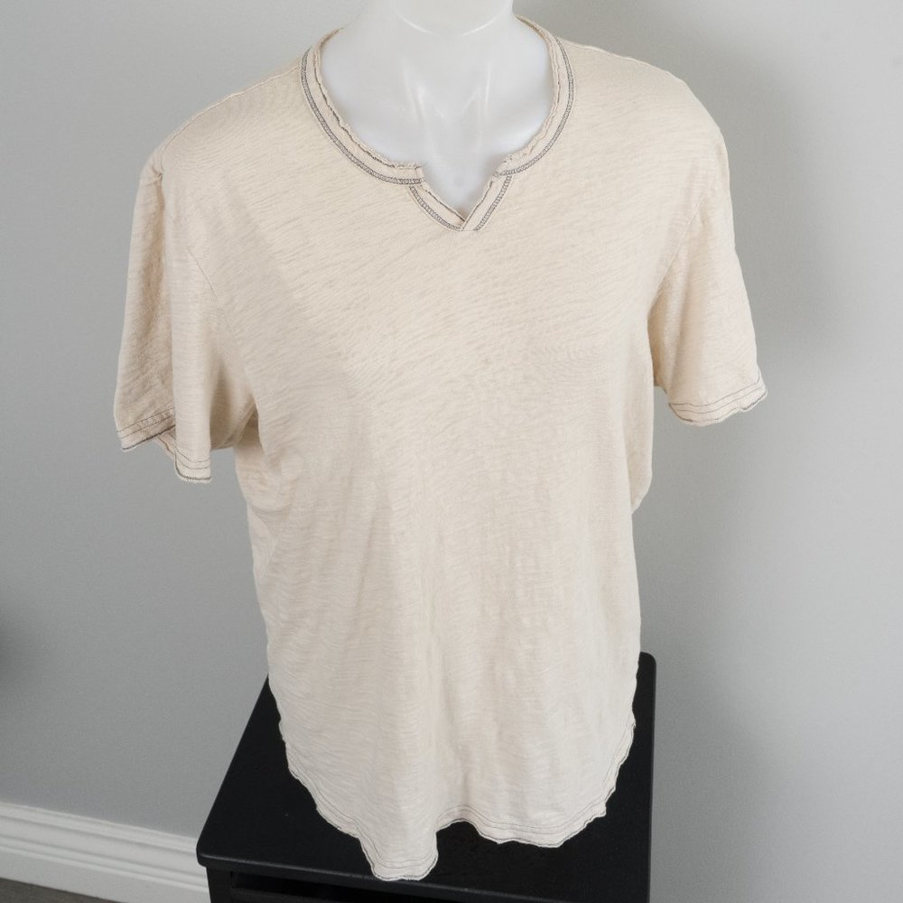 INC International Concepts T shirt - XL
